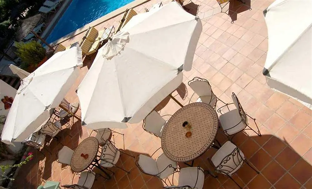 Hotel Bahia Пегера